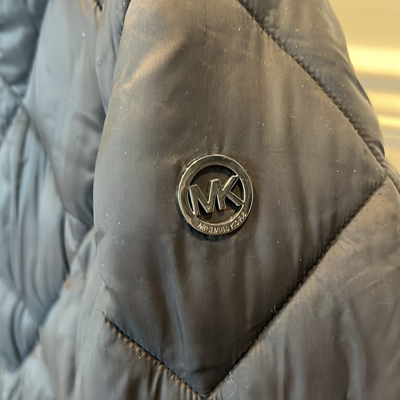 MICHAEL KORS Women's Diamond Quilted Hooded Puffer Jacket Size Small Black - Picture 2 of 6